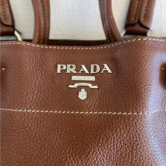 Prada Vitello Daino Side Pocket Tote / Shoulder Bag in Brown - Picture 3 of 8
